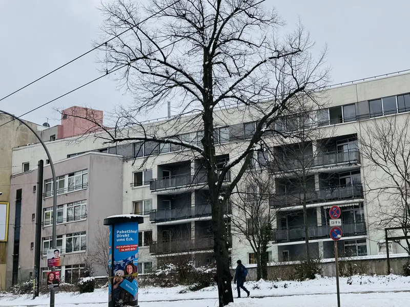 Für Rollstuhlfahrer+ Schwerbehinder: 3 Zimmer in Weissensee - nur mit WBS mit besonderen WOHNBEDARF! — photo 1
